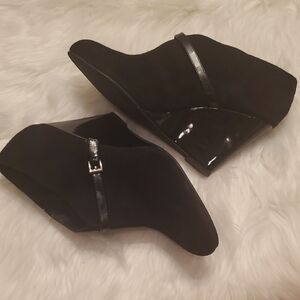 Anne Klein Iflex Tillinger Women's Black Wedge Bootie Size 10